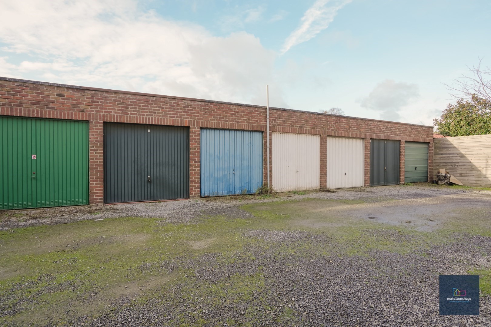 Garagebox nabij centrum Wondelgem 