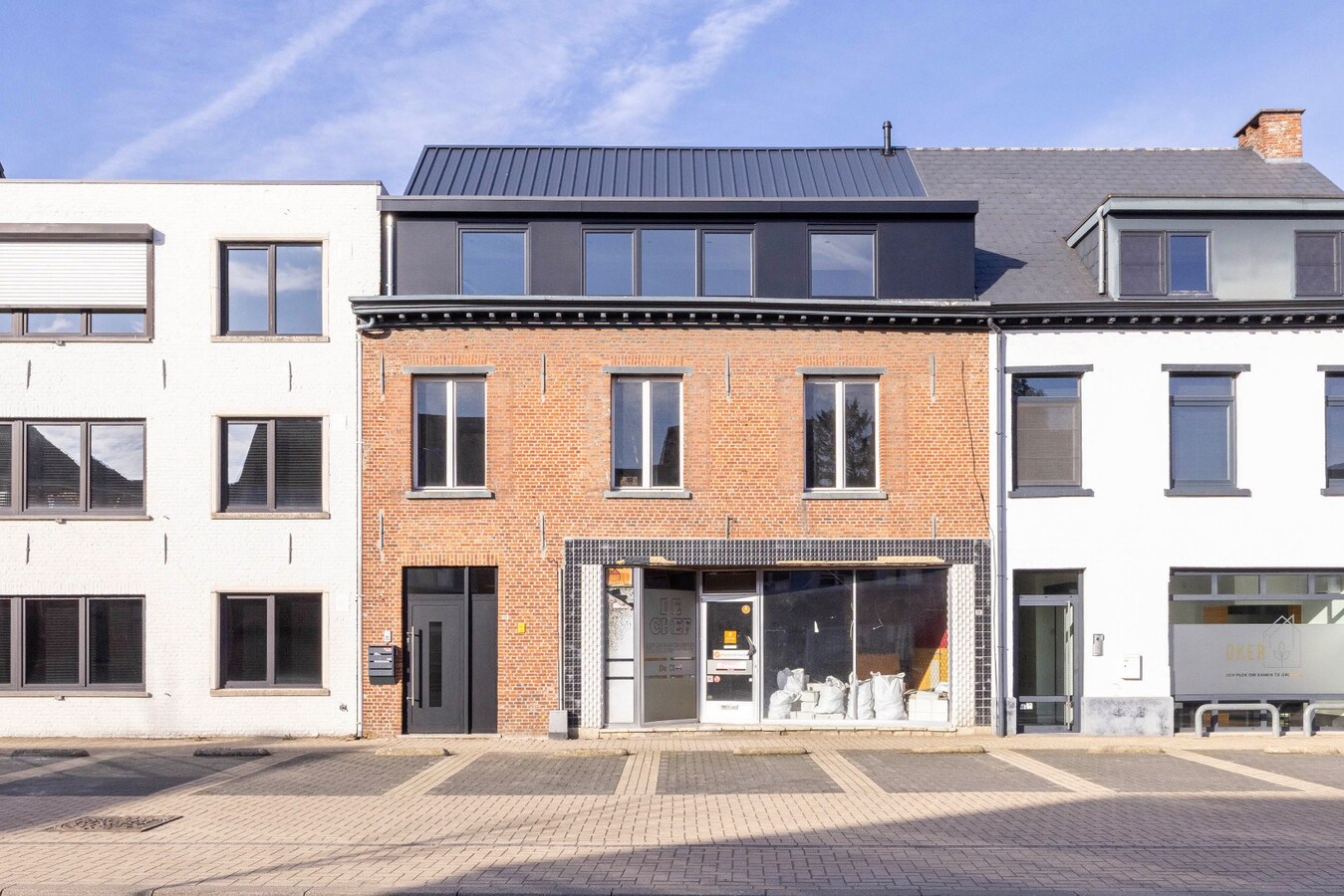 Instapklaar appartement met 2 slpks - in centrum 