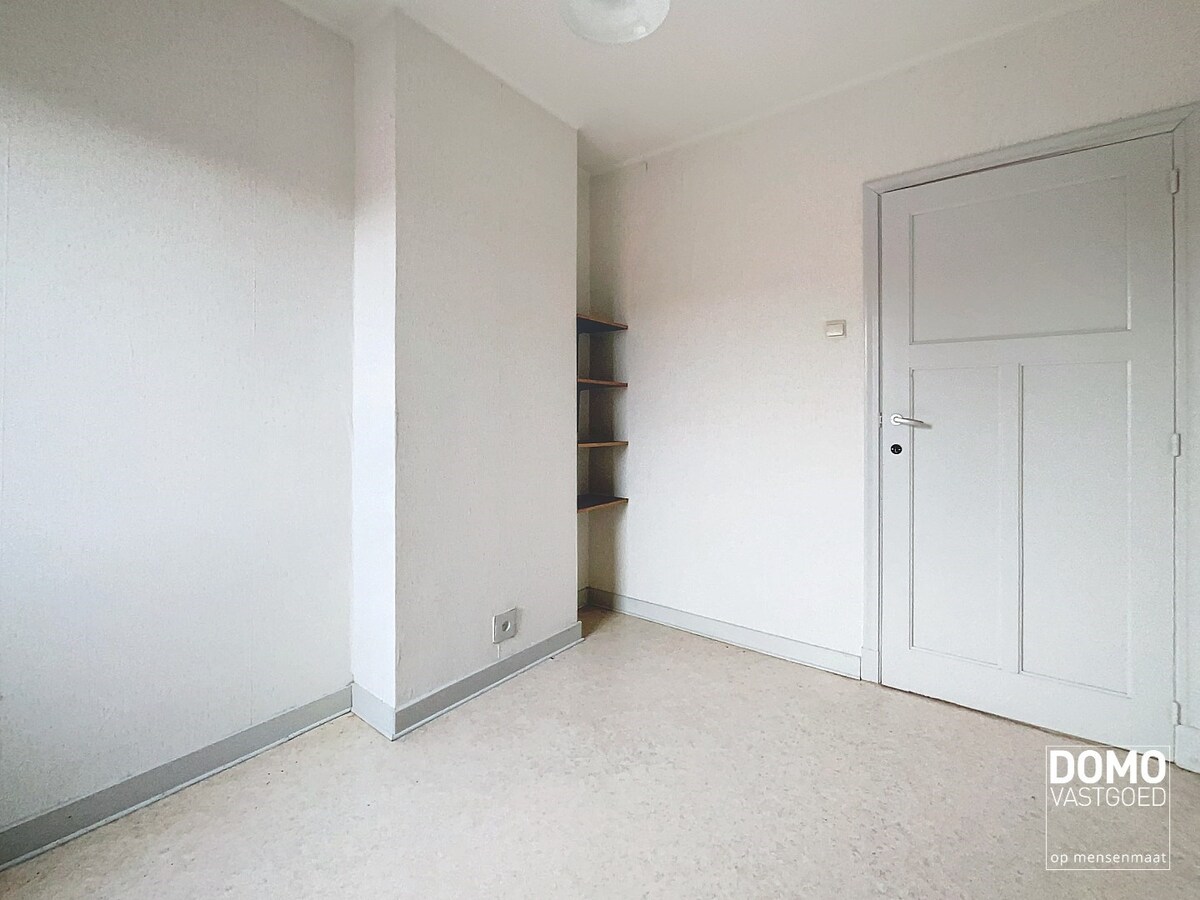 RUIME WONING MET GARAGE, TUIN &amp; 3 SLAAPKAMERS TE ALKEN 