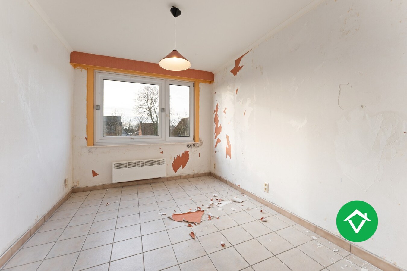 Bedrijfsgebouw met woonst te Ichtegem 