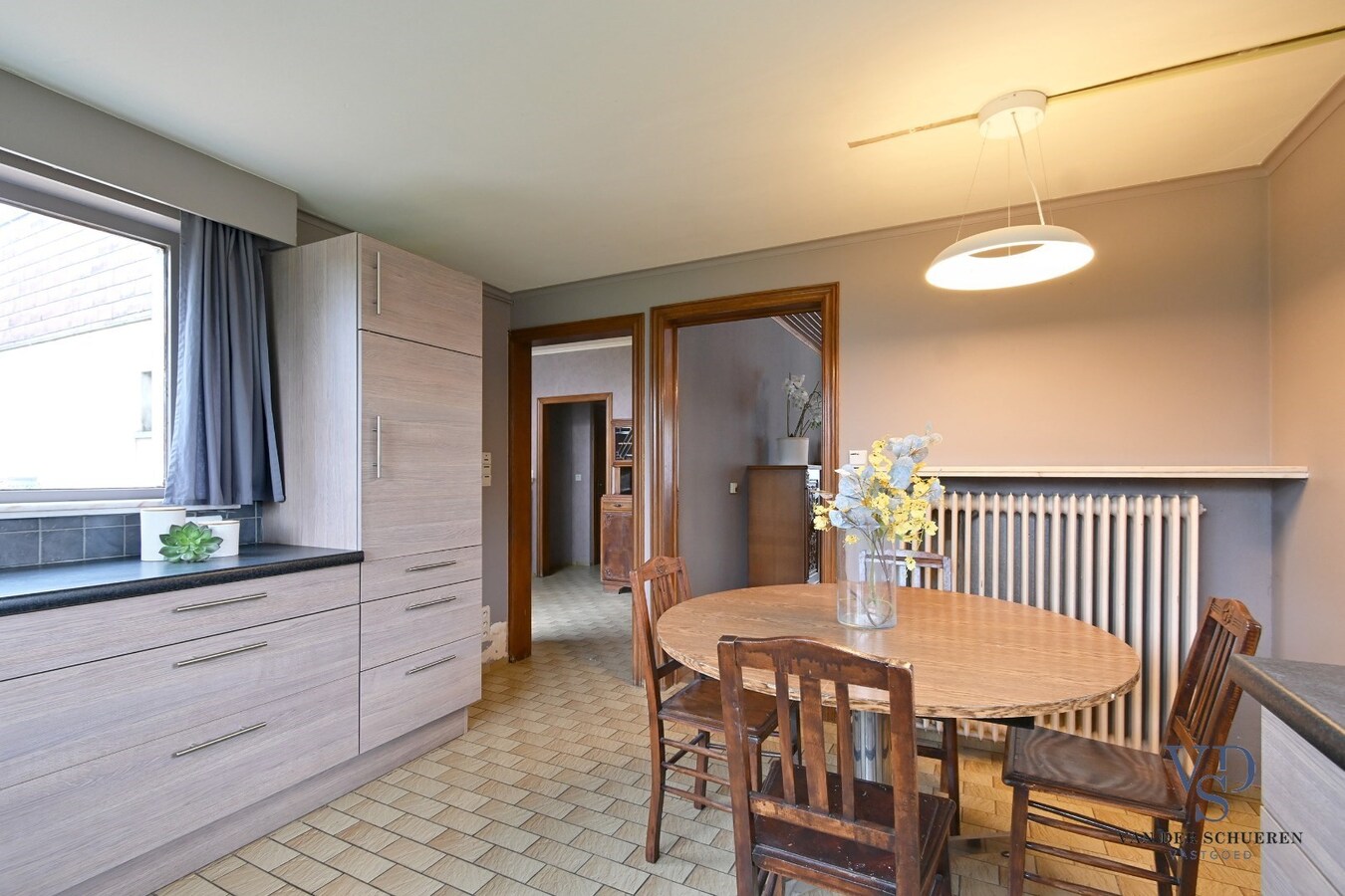 Eigendom met mogelijkheden op  meer dan 1500 m² 