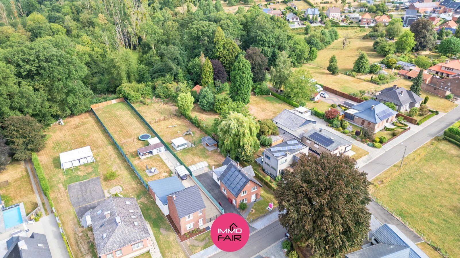 Royale, instapklare gezinswoning op geliefde locatie 