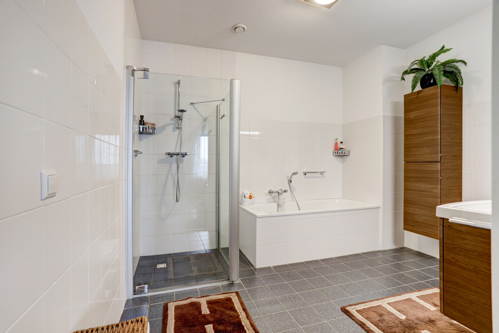 Op zoek naar meer dan 100 m² woonplezier met uitzicht en nabij Prinsenpark? 