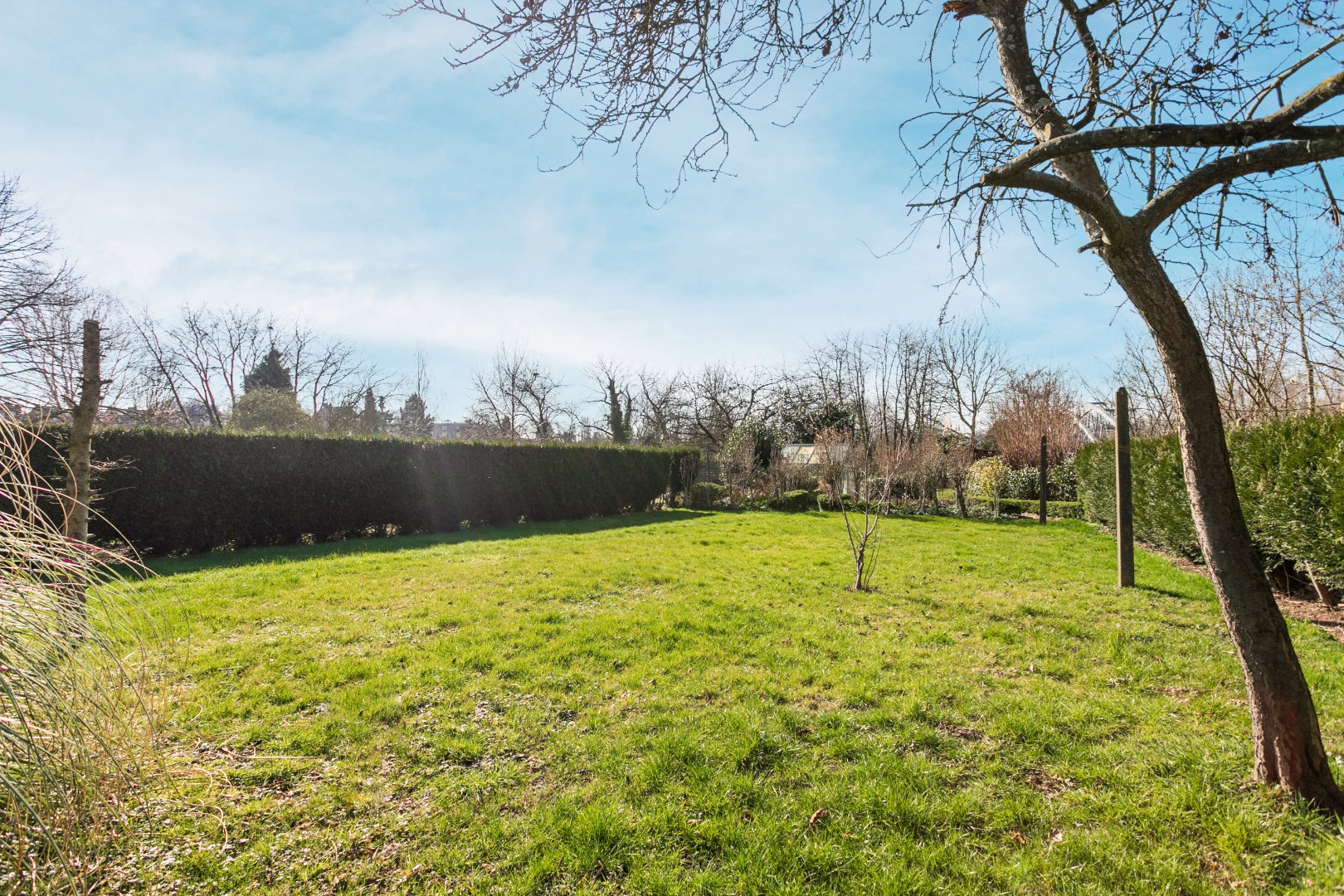 Woning met 2 slpk en ruime tuin (8a60) 