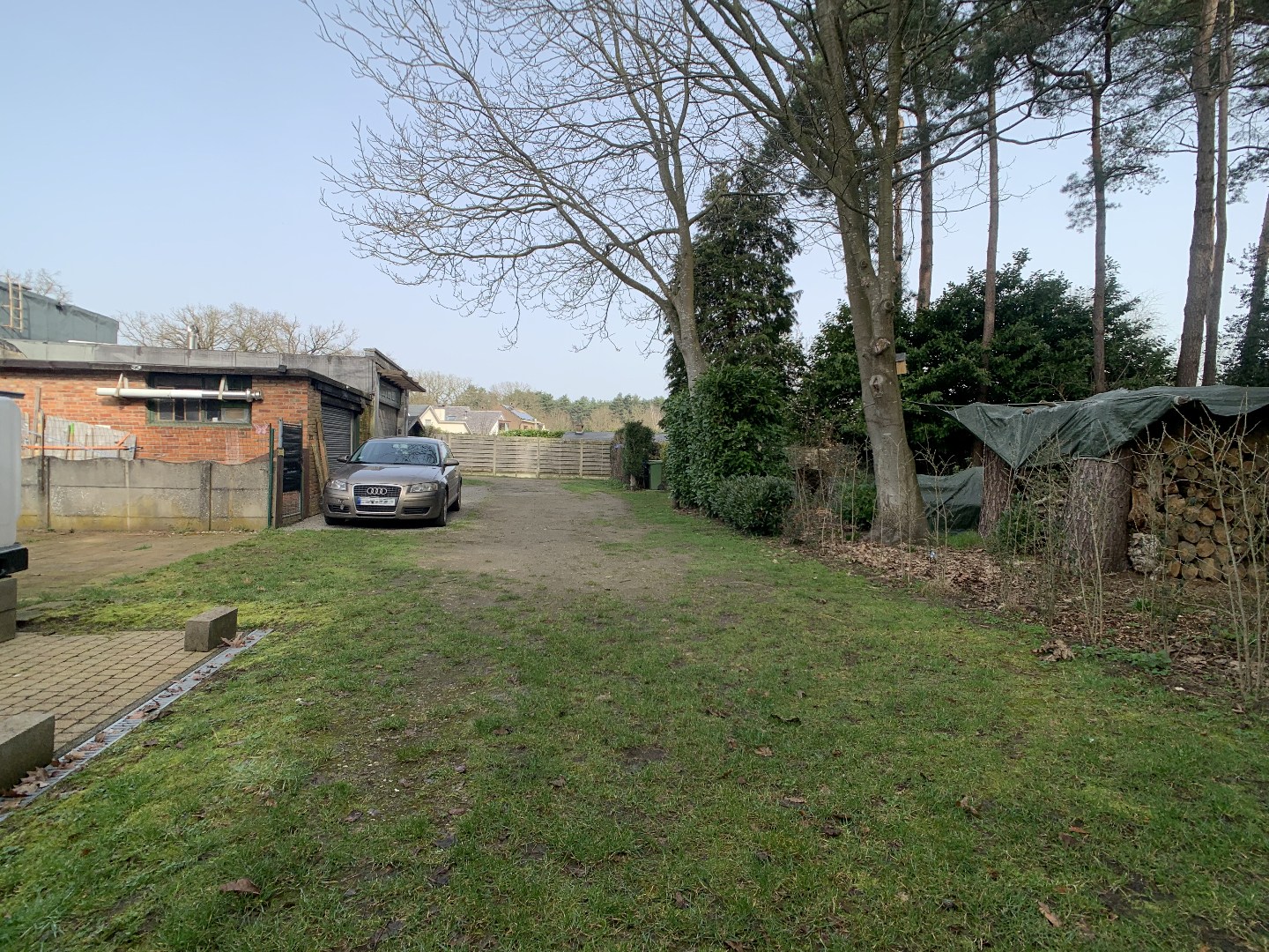 Instapklare rijwoning met tuin en garage nabij Park Vrieselhof – rustige ligging in Oelegem 