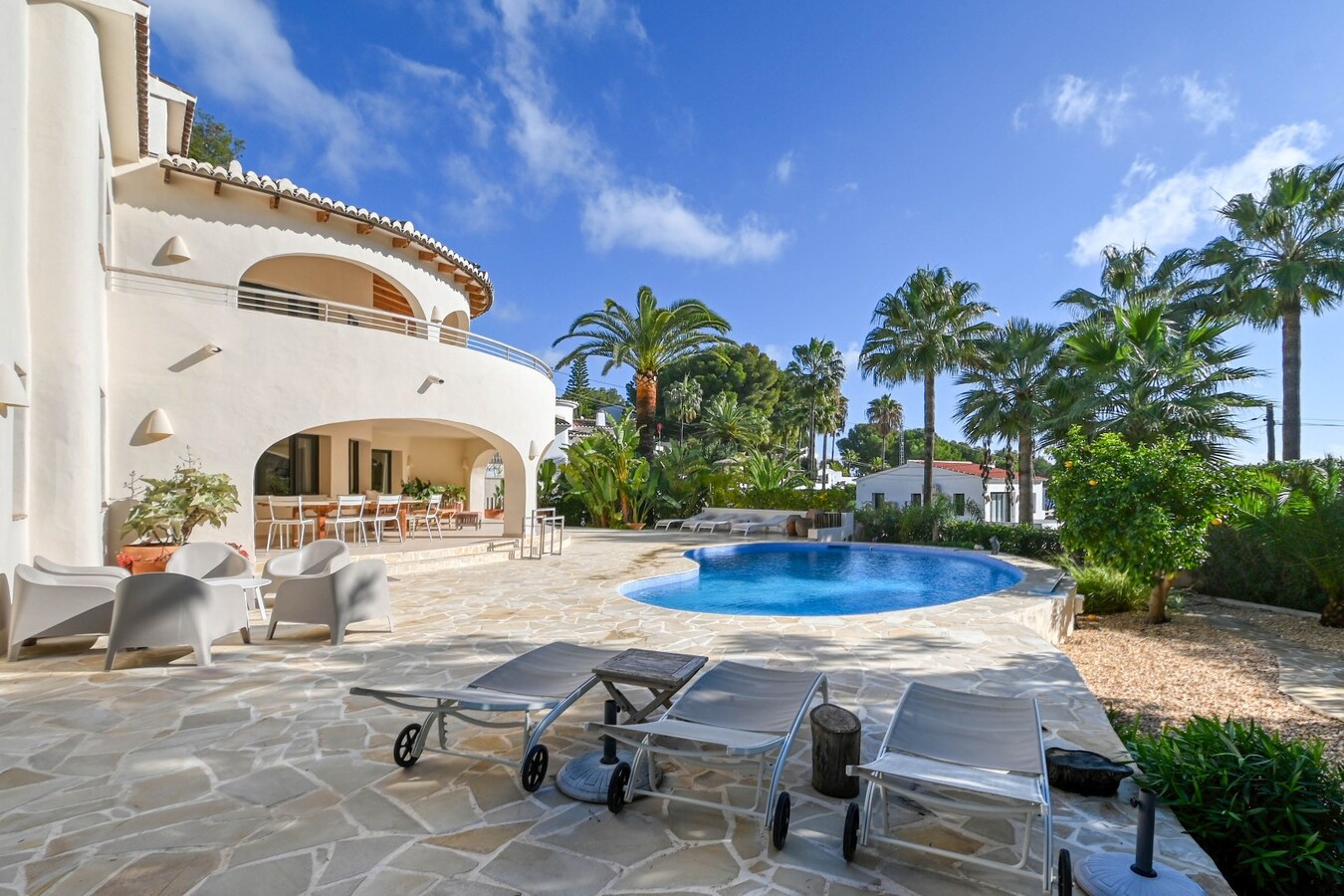 Villa Amare – Elegant wonen in Ibizastijl aan de Costa Blanca 