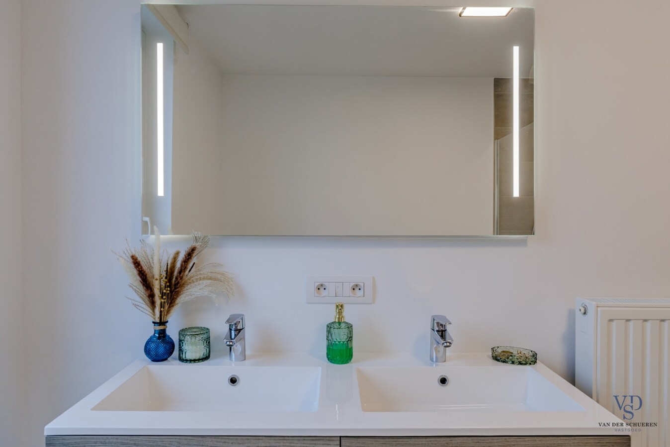 Recente, quasi-nieuwbouwwoning – instapklaar en energiezuinig (BEN) 