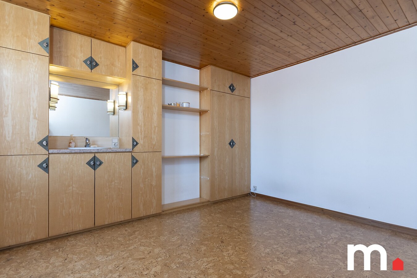 Centraal gelegen authentieke woning te koop in Heule ! 