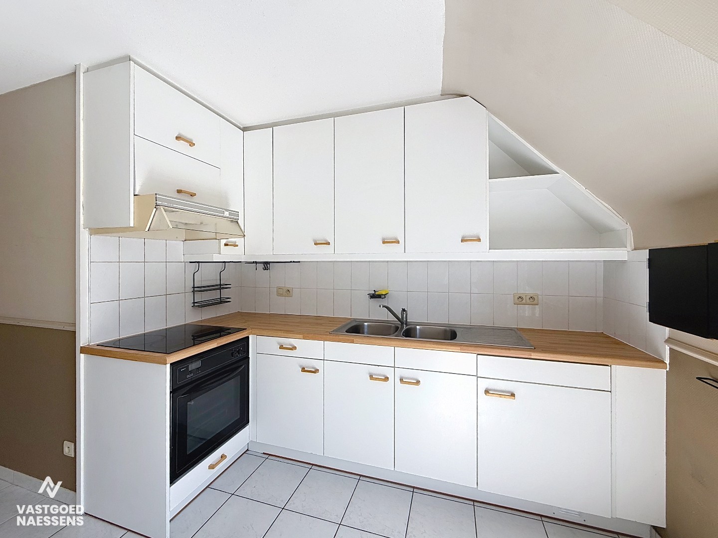 DUPLEX-APPARTEMENT MET 1 SLPK EN TERRAS 