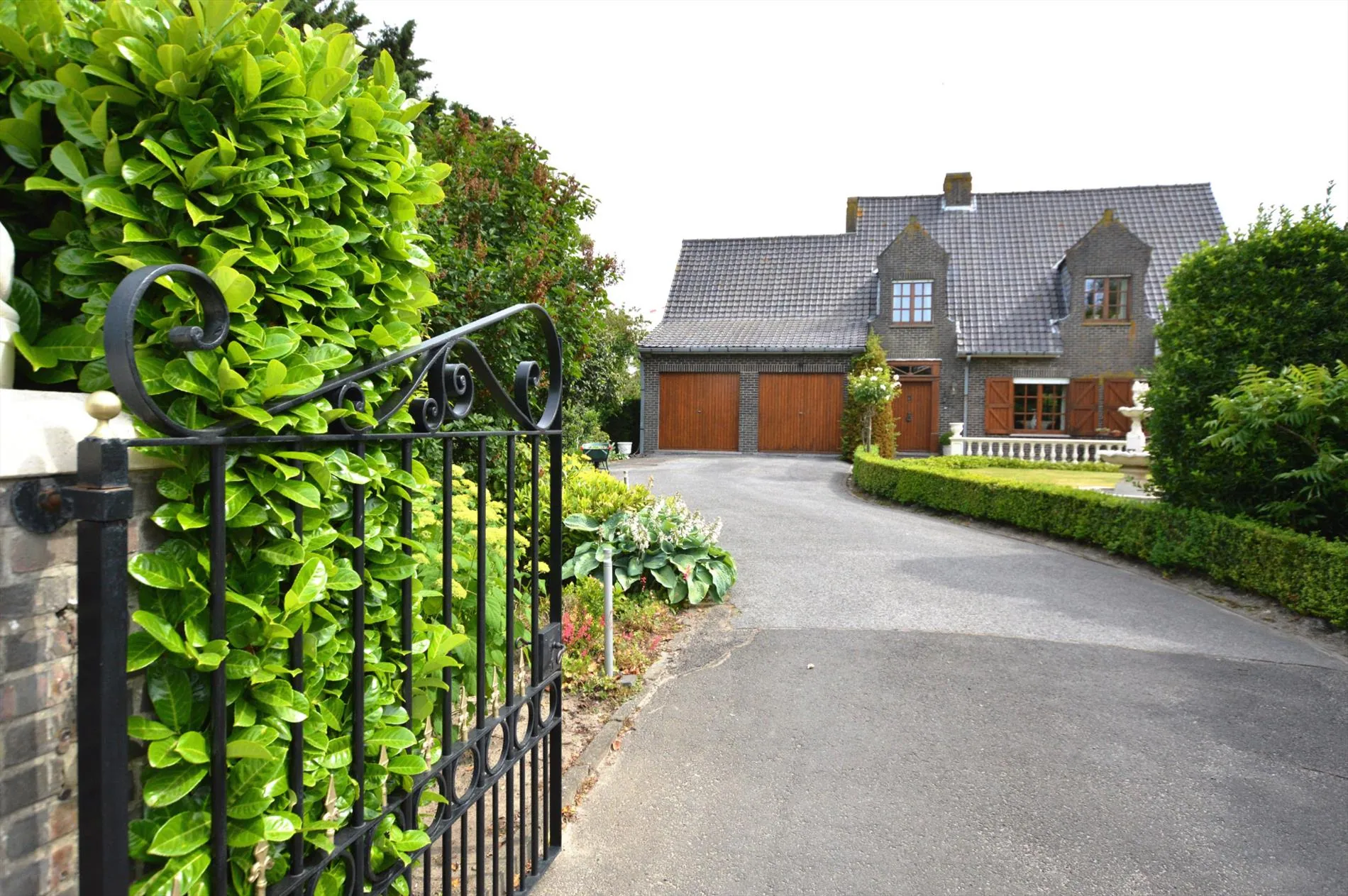 Exclusieve villa met 3 grote slaapkamers op 3623 m² te Gistel