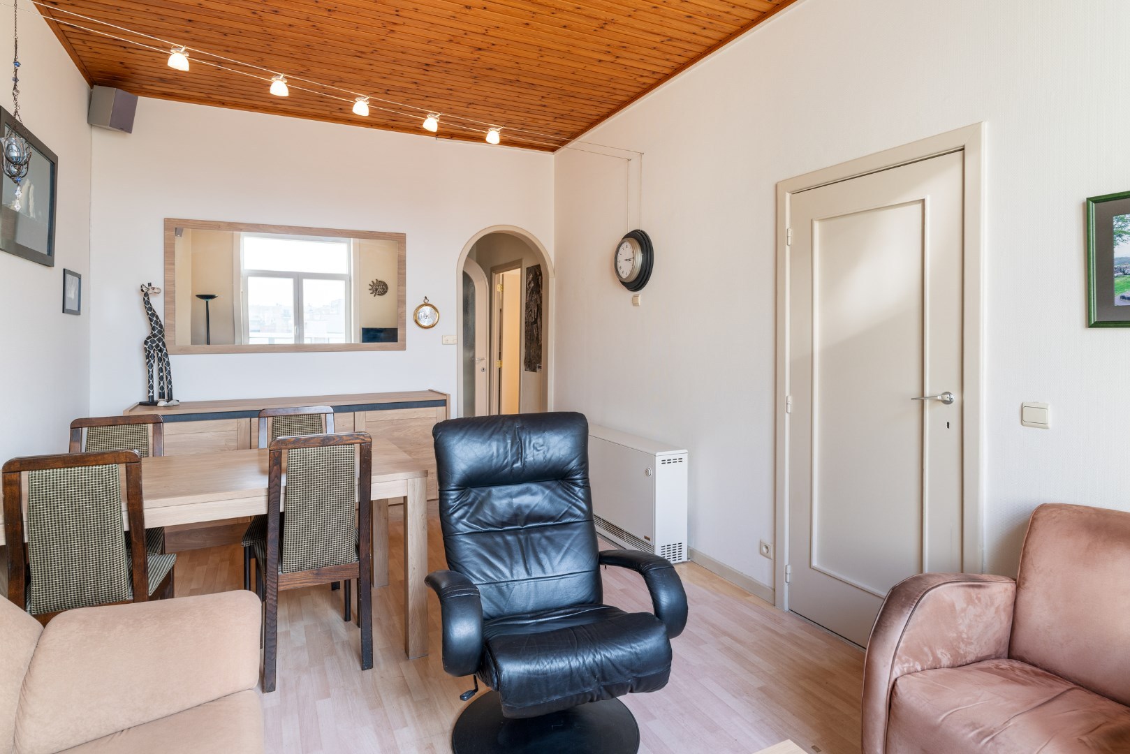 1 chambre avec salle de bains dans un appartement en résidence Palace 