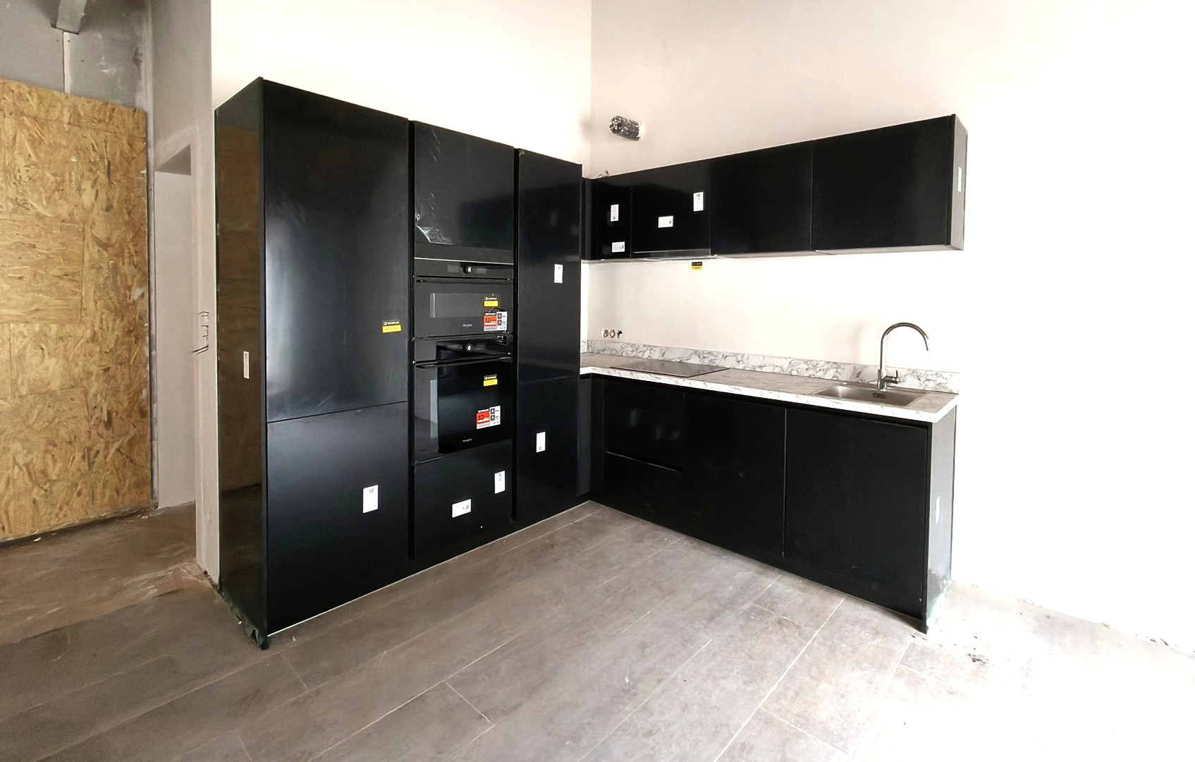 NIEUW APPARTEMENT MET TERRAS 