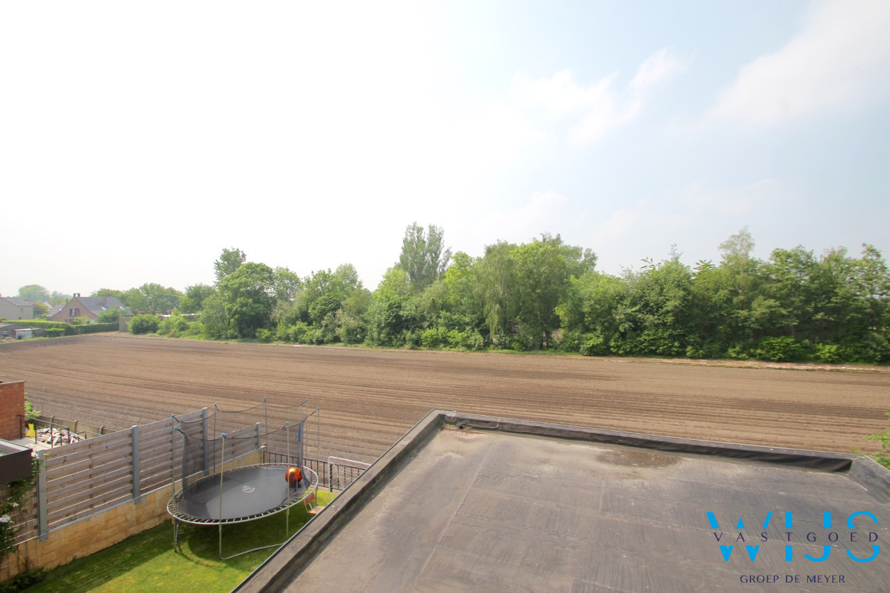 Unieke ruime gerenoveerde woning  ! 