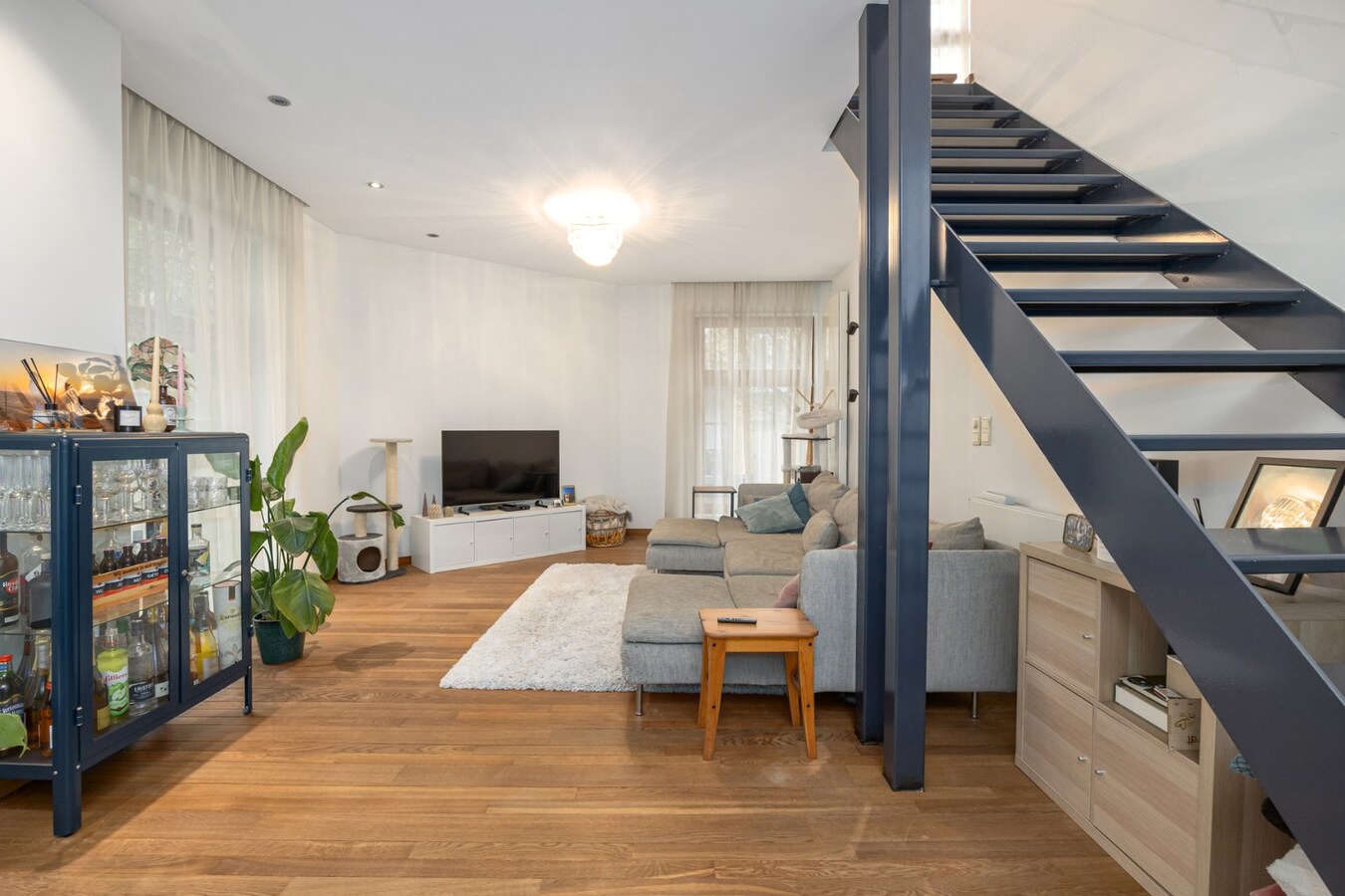 Ruim triplex appt met 2 slpk en dakterras nabij 't Zuid! 