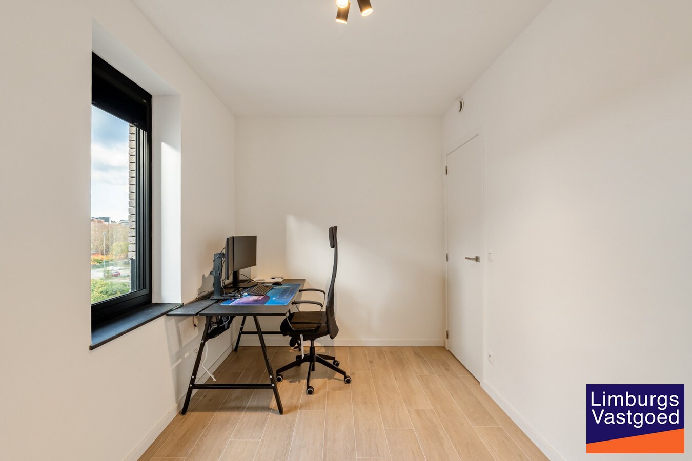 Energiezuinig 2 slpk app, 97m² + terras, parking en berging 