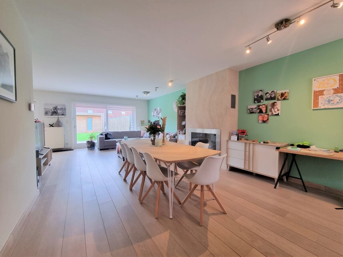 Mooie gezinswoning met tuin &amp; garage in rustige, kindvriendelijke woonwijk - Dudzele 