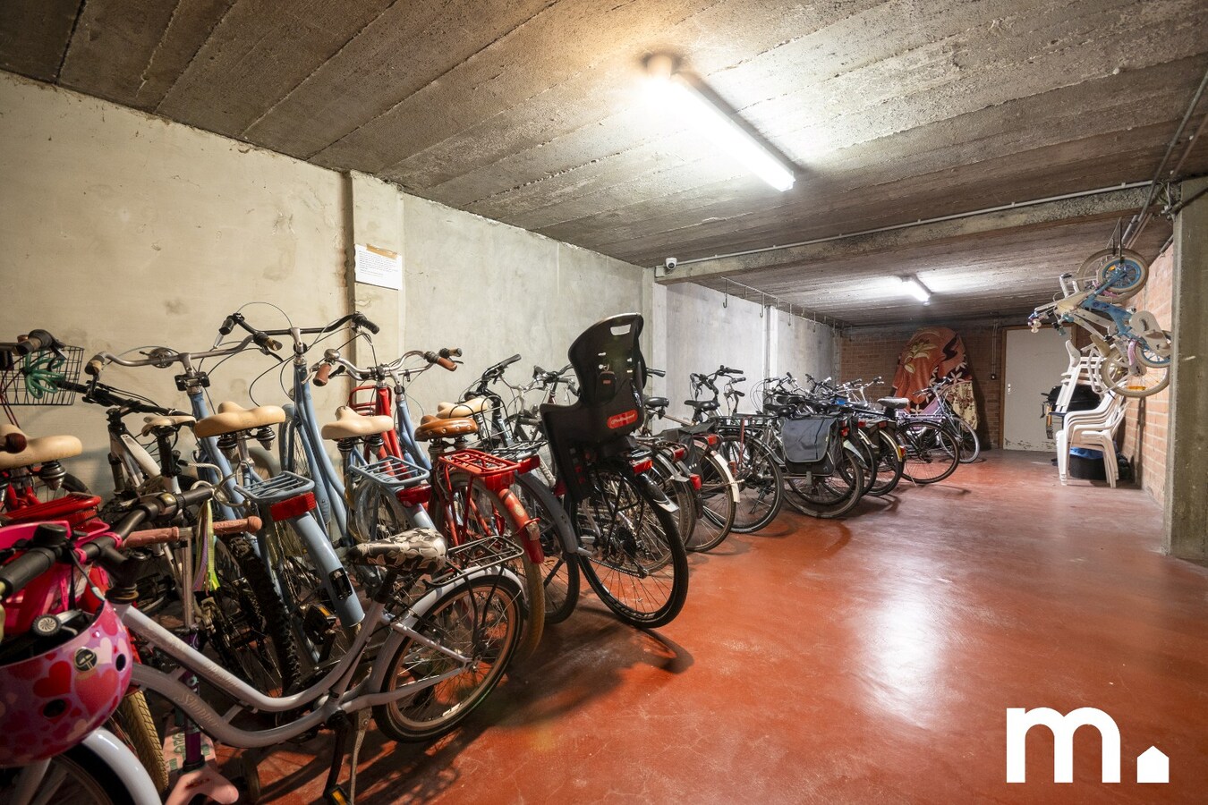 Energiezuinig handelspand van 64 m2 op commerciële ligging! 