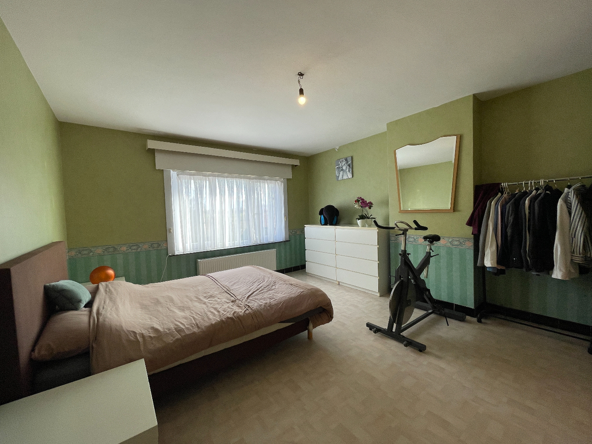 Woning met 3 slaapkamers en tuin te Roeselare! 