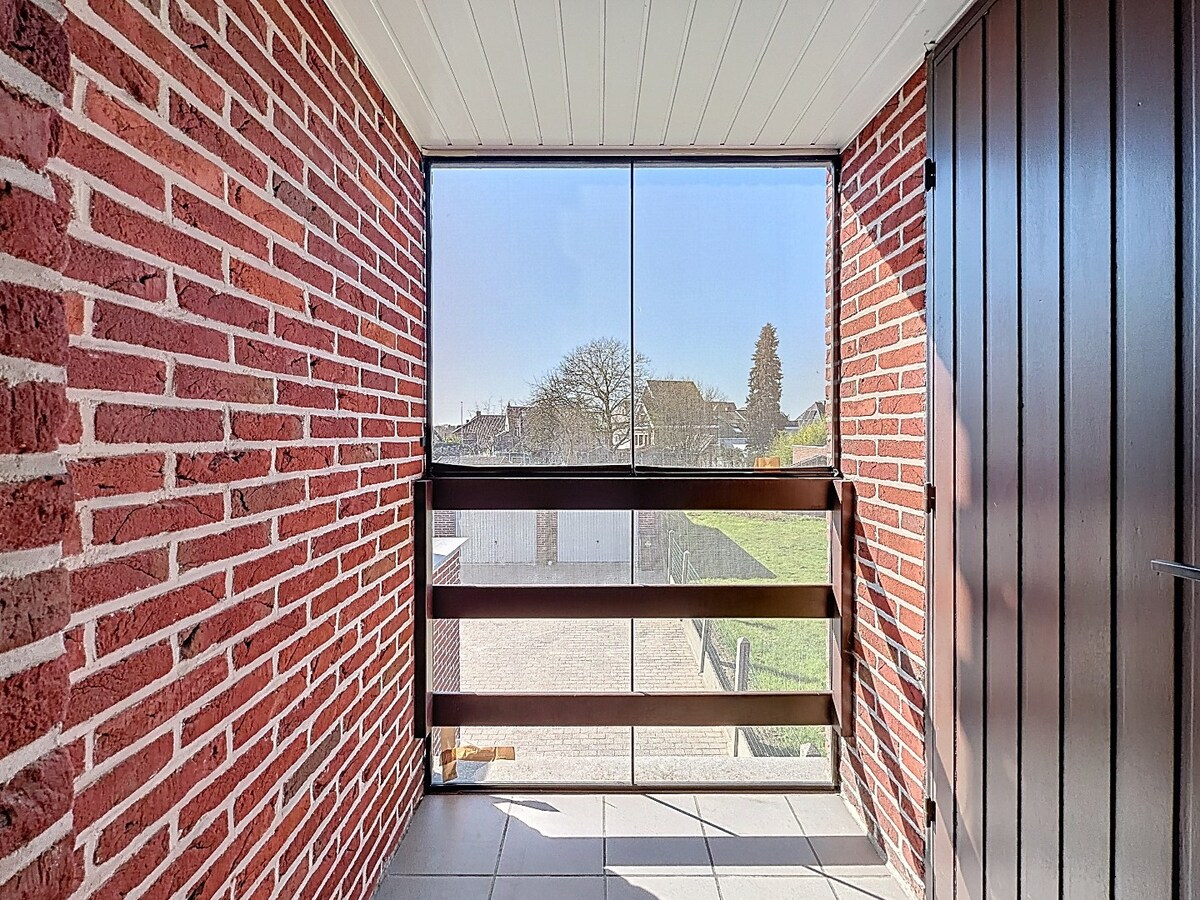 Leuk appartement met groot terras en garage nabij centrum Zottegem 