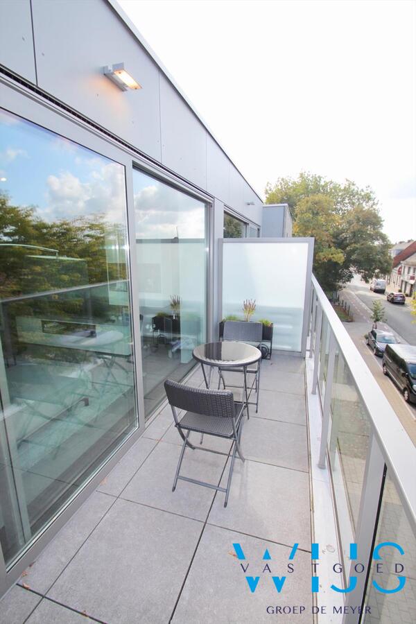 Prachtig afgewerkt appartement in hartje Wippelgem EVERGEM! 