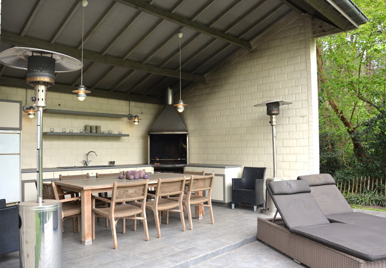 Charmante woning gelegen op een perceel van maar liefst 2.840 m² te Snellegem 