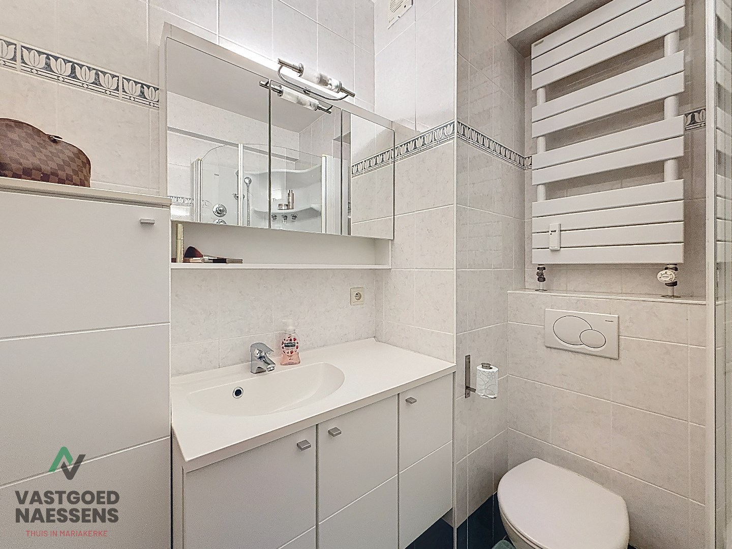 GEMEUBELD 2 SLPK APP IN CENTRUM OOSTENDE 