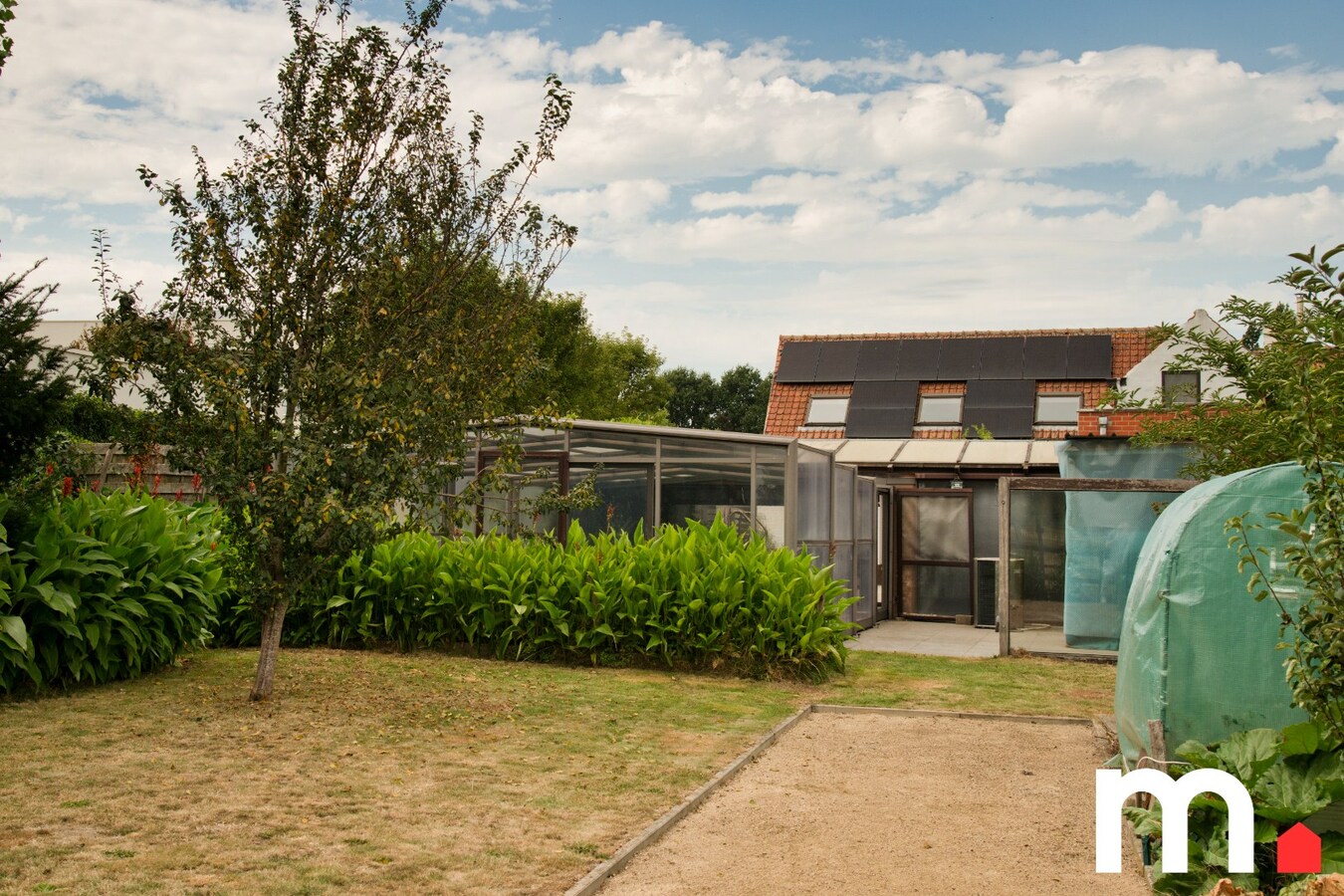 Unieke woning met zwembad en prachtig verzicht op het Preshoekbos ! 