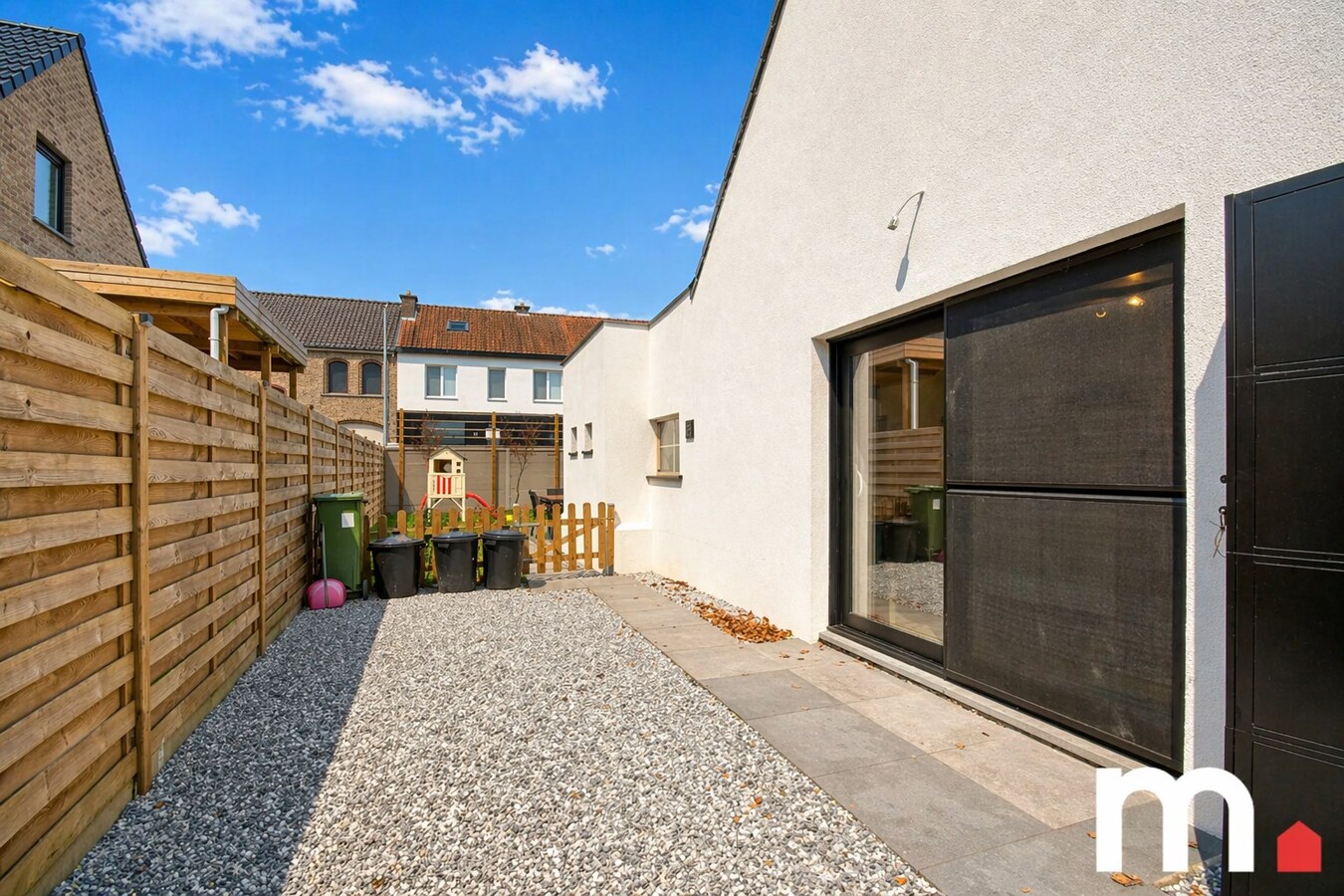 Charmant gerenoveerde woning in rustige, doodlopende straat te Gullegem ! 