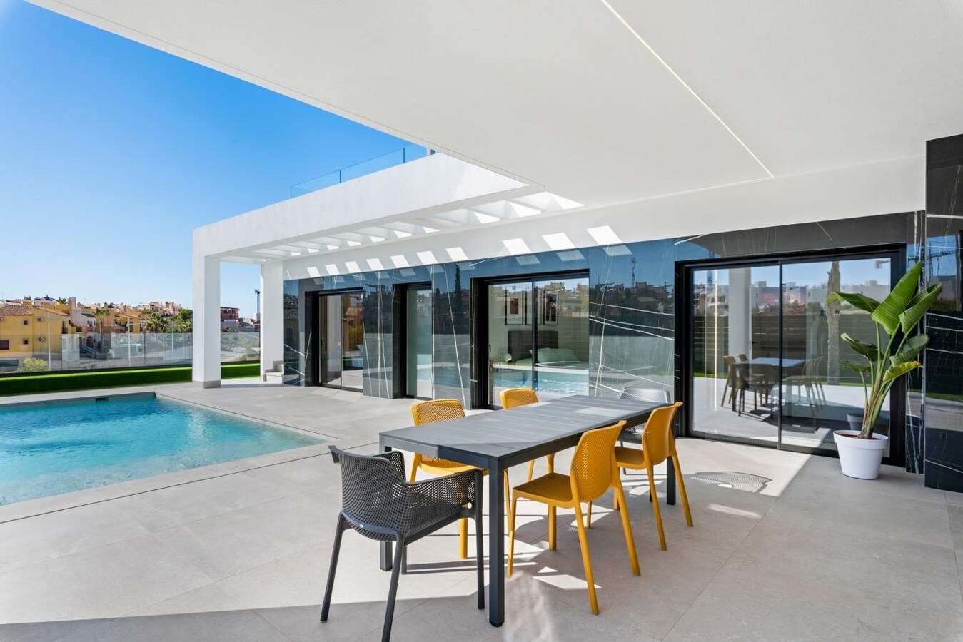 Villa gelegen in La Finca Golf Course 