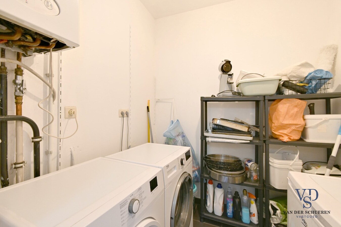 3 slpk-appartement (+ terras + kelder + garage). 