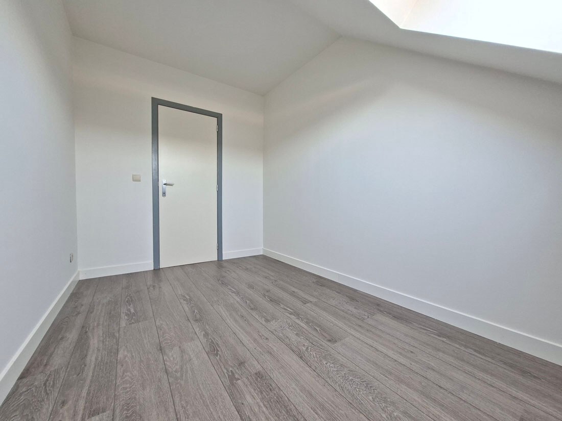 Knus dakappartement met twee slaapkamers 