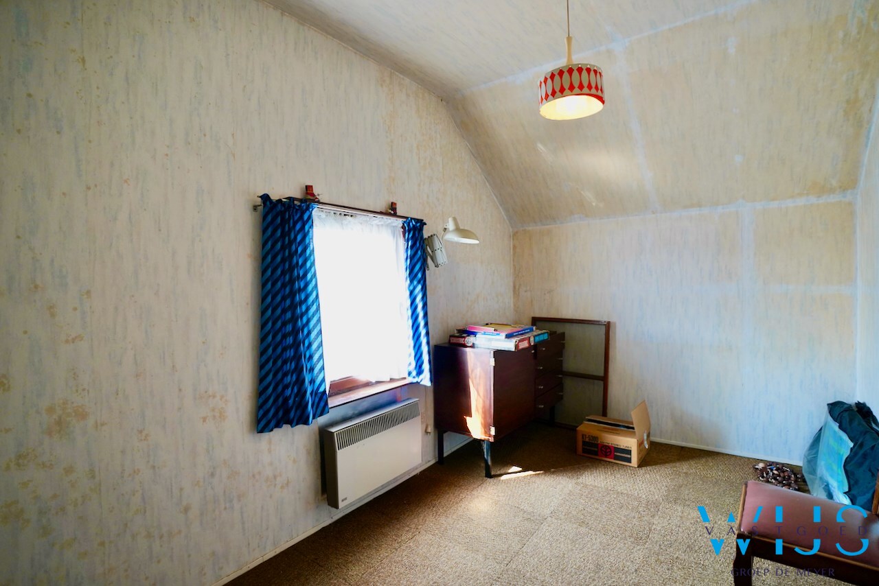 Stevig woonhuis centraal in Ertvelde ! 