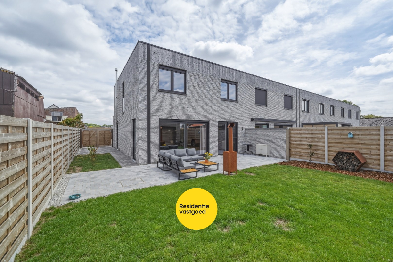 Energiezuinige halfopen nieuwbouwwoning met 4 slaapkamers in Oudenburg 