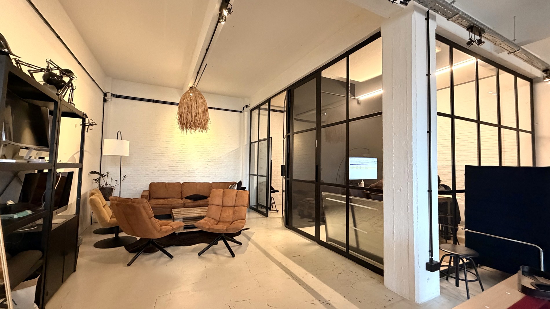 Kantoren te huur in pakhuis La Cloche in Antwerpen