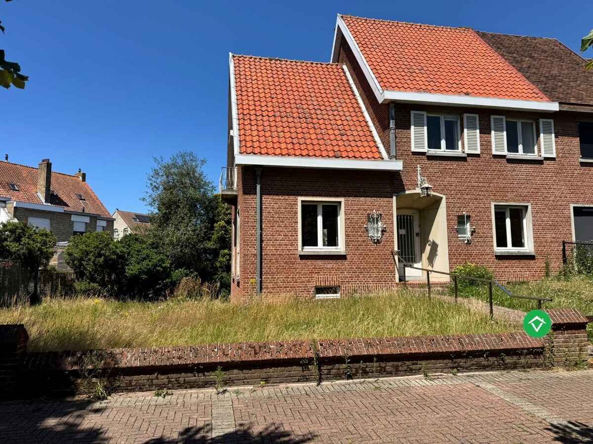 Charmante gezinswoning met karakter op topligging in Nieuwpoort 