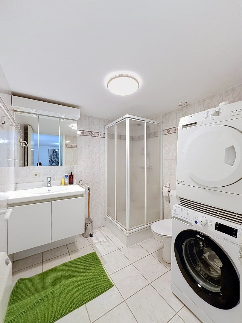 Appartement et zeezicht, lift en garage in Nieuwpoort - 2 slaapkamers, 2 badkamers, bouwjaar 1990, 52.00m² bewoonbare oppervlakte 