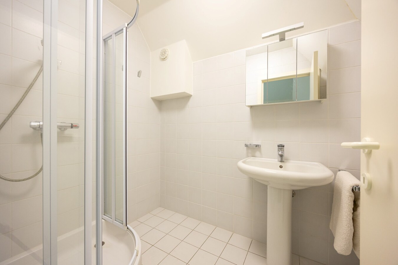 Exclusieve villa met gelijkvloerse master suite, prachtige tuin en uitzonderlijk wooncomfort 