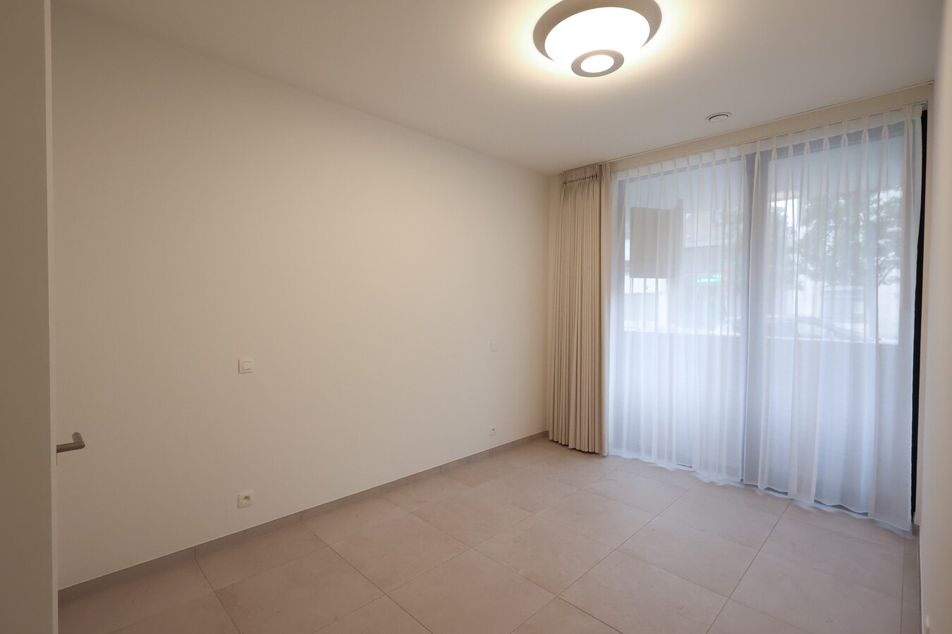 Nieuwbouw appartement met 1 slaapkamer te huur op jaarbasis 