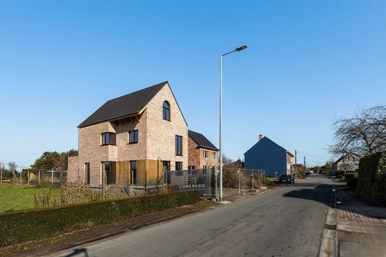Exclusieve woning met 5 slaapkamers en royale tuin in Kruibeke, vlak bij Antwerpen 