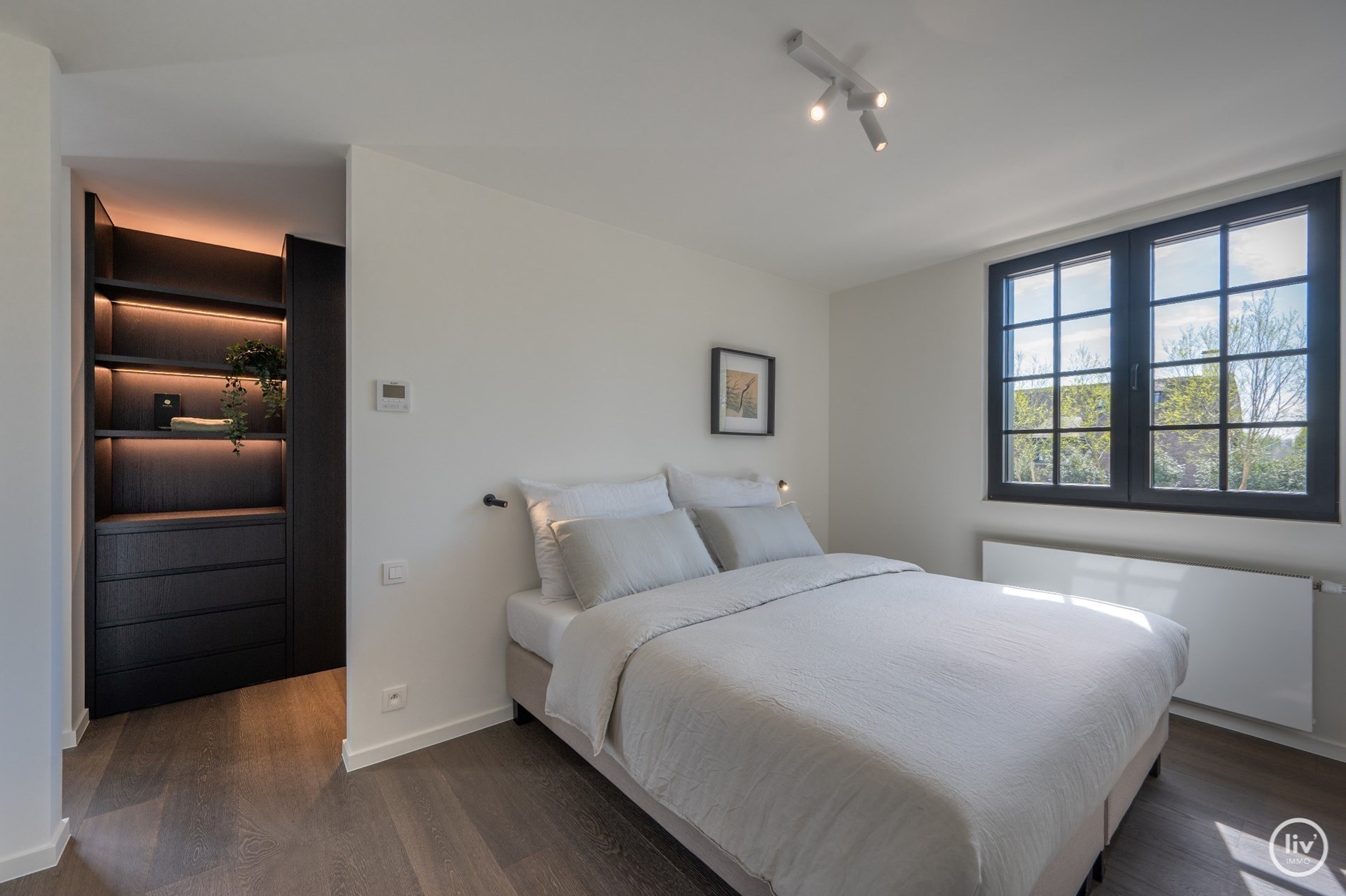 Belle villa individuelle, située au calme en bordure du Zoute, actuellement en rénovation. 