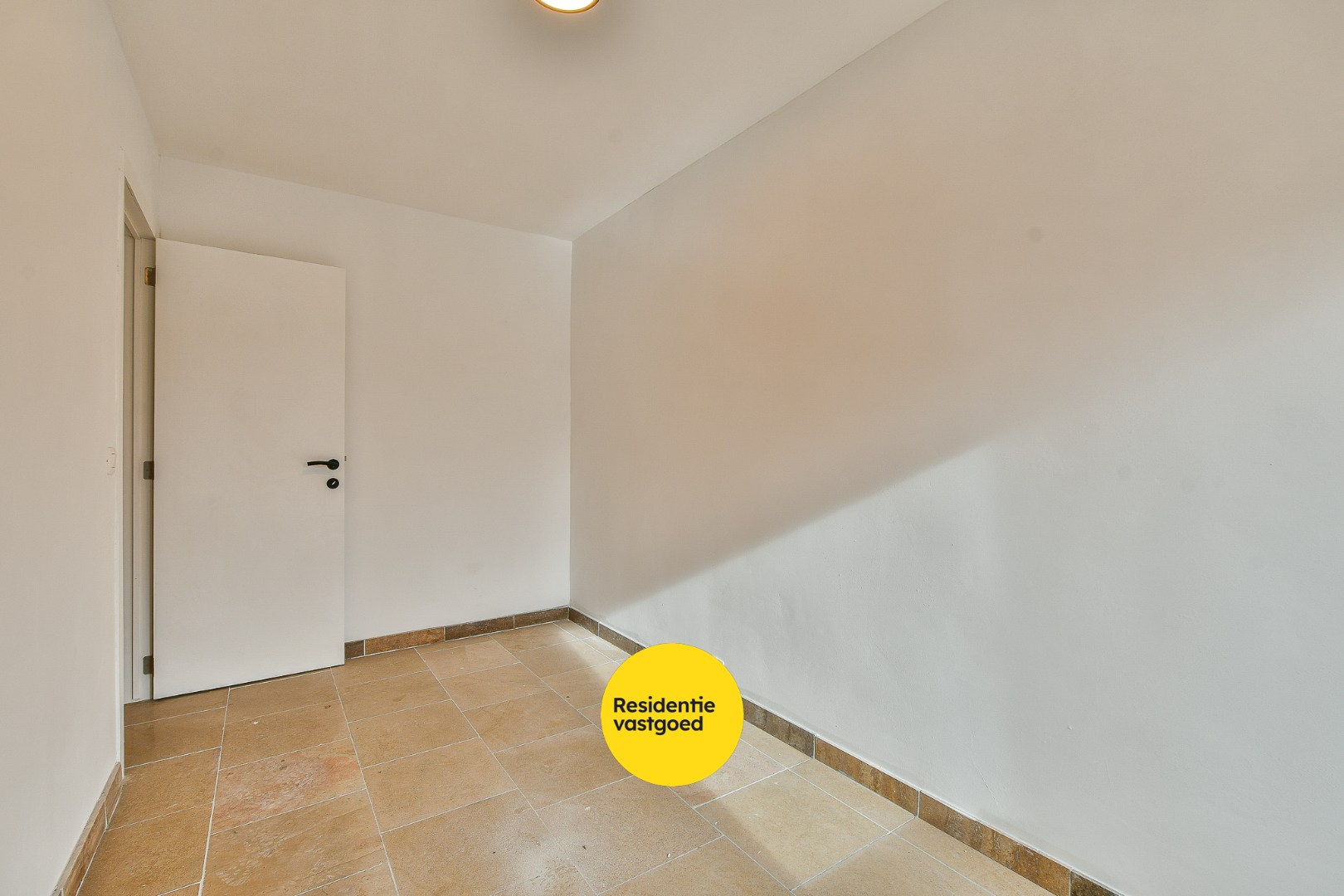 Te huur: gelijkvloers 2-slaapkamerappartement in centrum De Haan! 