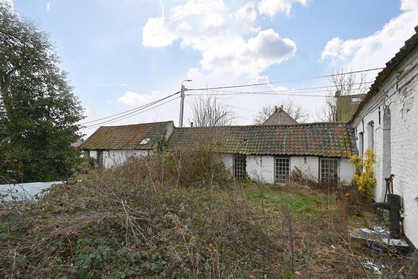 Hoeve op 3963 m² grond. 