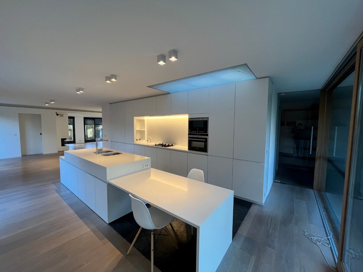 Ruime gezinswoning nabij centrum Deinze 