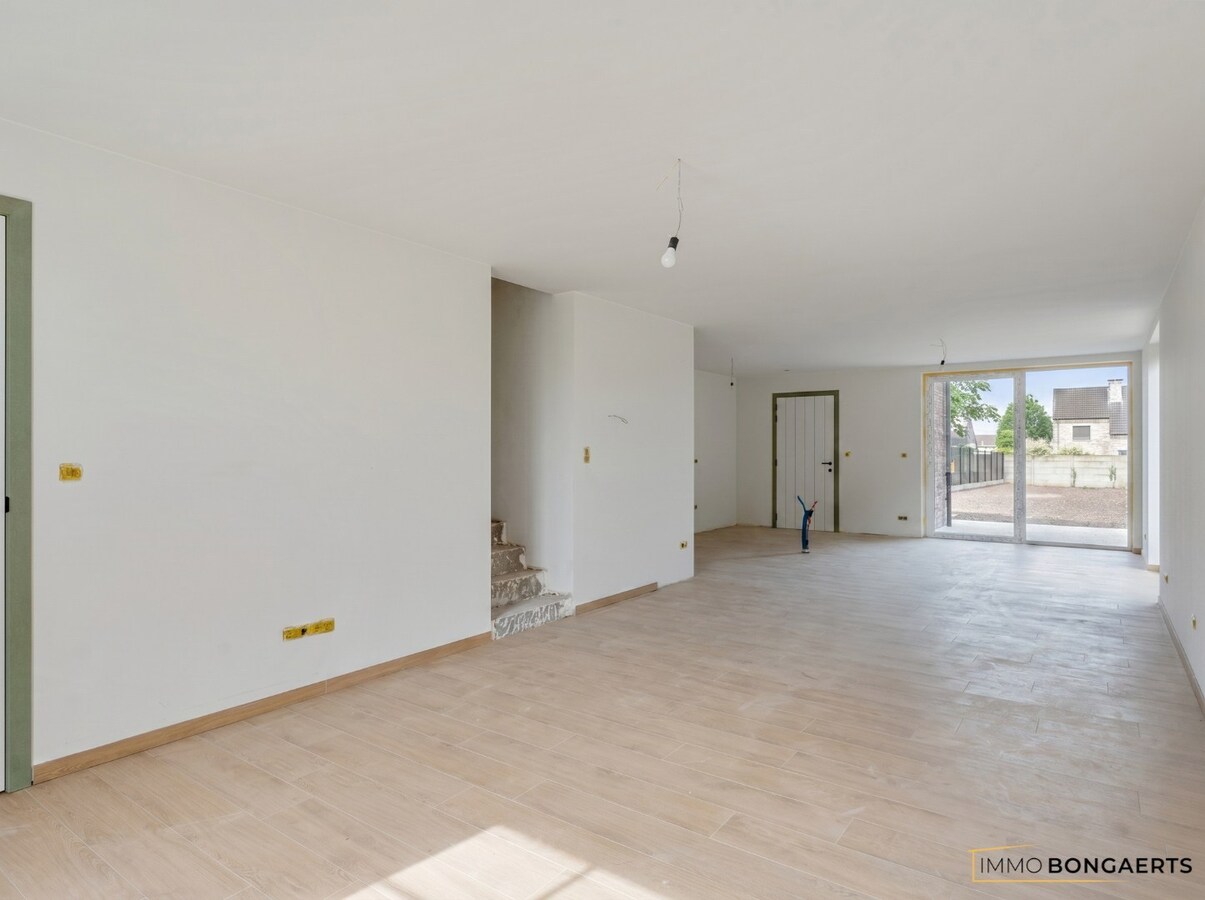 Nieuwbouwwoning met 4 slaapkamers 
