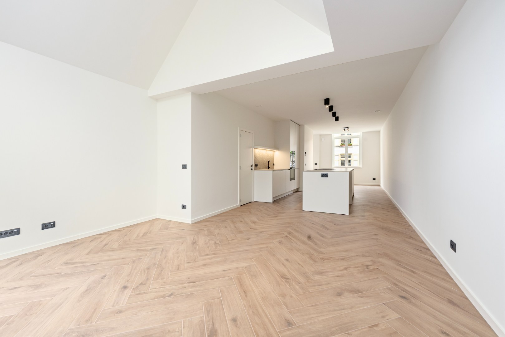 Exclusieve nieuwbouwwoning te huur met 3 slaapkamers in het hart van Brugge 