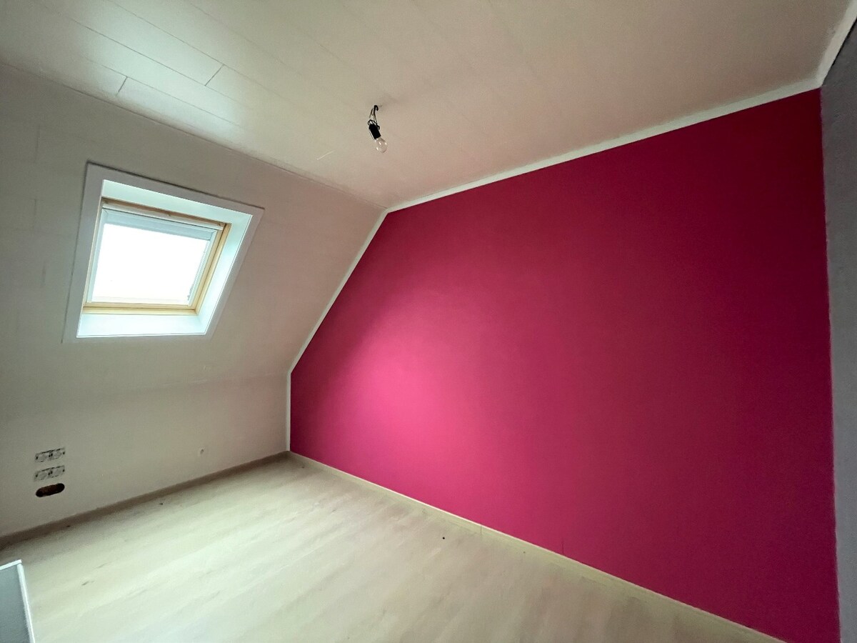 Ruime  woning met 4 slaapkamers en terras in centrum Tielt 