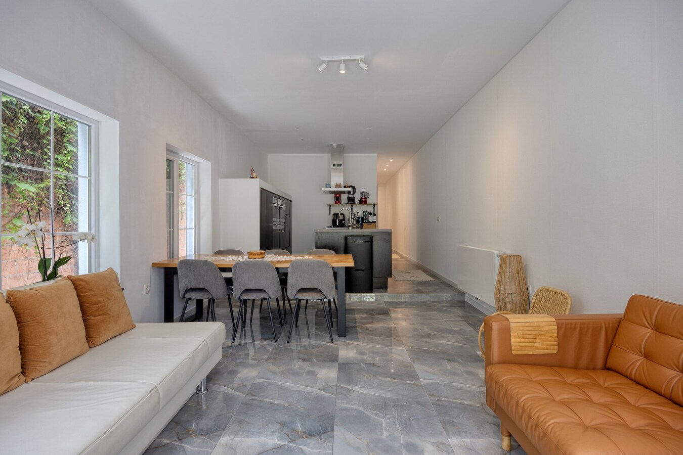 Modern handelshuis met 4 slaapkamers in het centrum van Duffel 