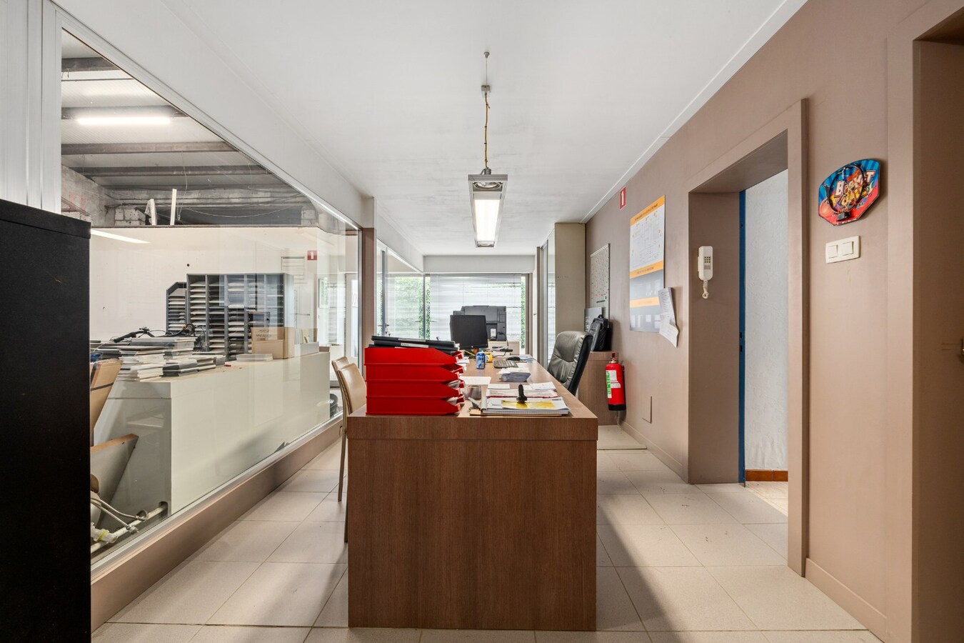 Veelzijdige bedrijfssite (4.082 m²) met 850 m² magazijn 