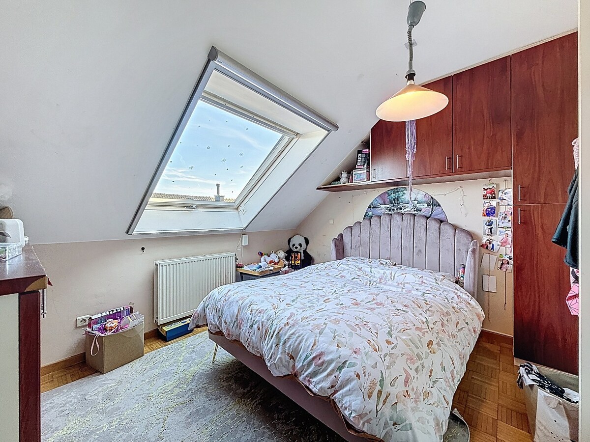 Penthouse met zonneterras en garagebox te centrum Zottegem 