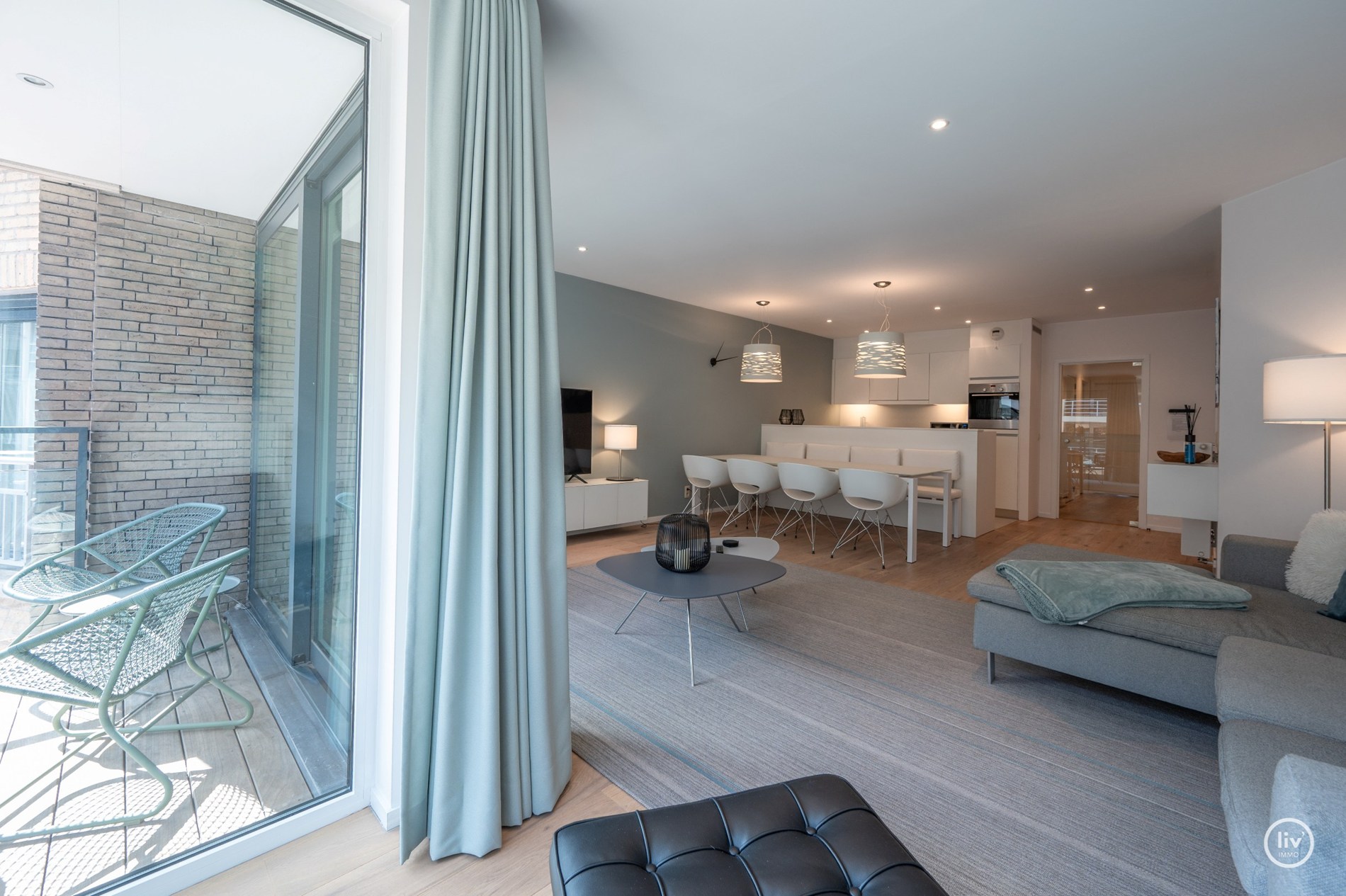 Magnifique appartement avec grande terrasse ensoleillée au centre de Knokke. 